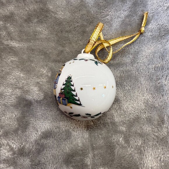 Vintage AK Kaiser christmas ornament porcelain ball w/ hand painted nutcracker - Picture 5 of 11
